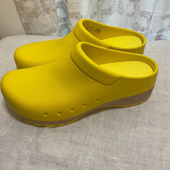 Dansko Kane EVA molded clogs yellow size 38 - Picture 1 of 6